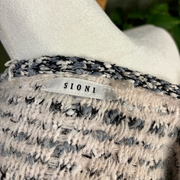 Sioni Tweed White and Blue Striped Gingham Soft Knit Blazer Cardigan - Picture 4 of 4